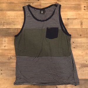 Volcom men’s Tank Top Size Large 🤙🏻